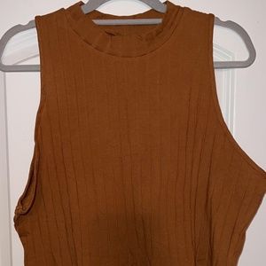 Cropped Sleeveless High-neck Tank Top